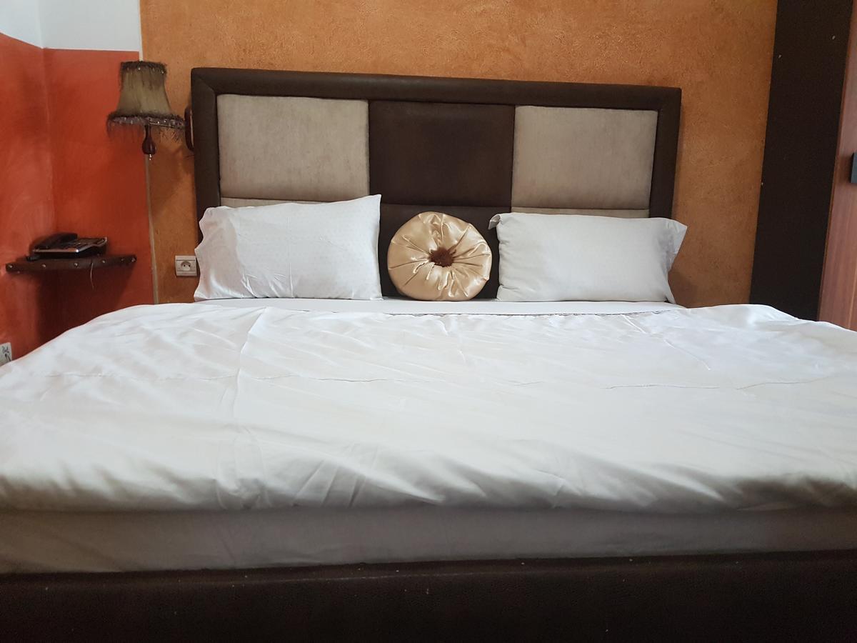 Novo Hotel Brazzaville Exterior foto