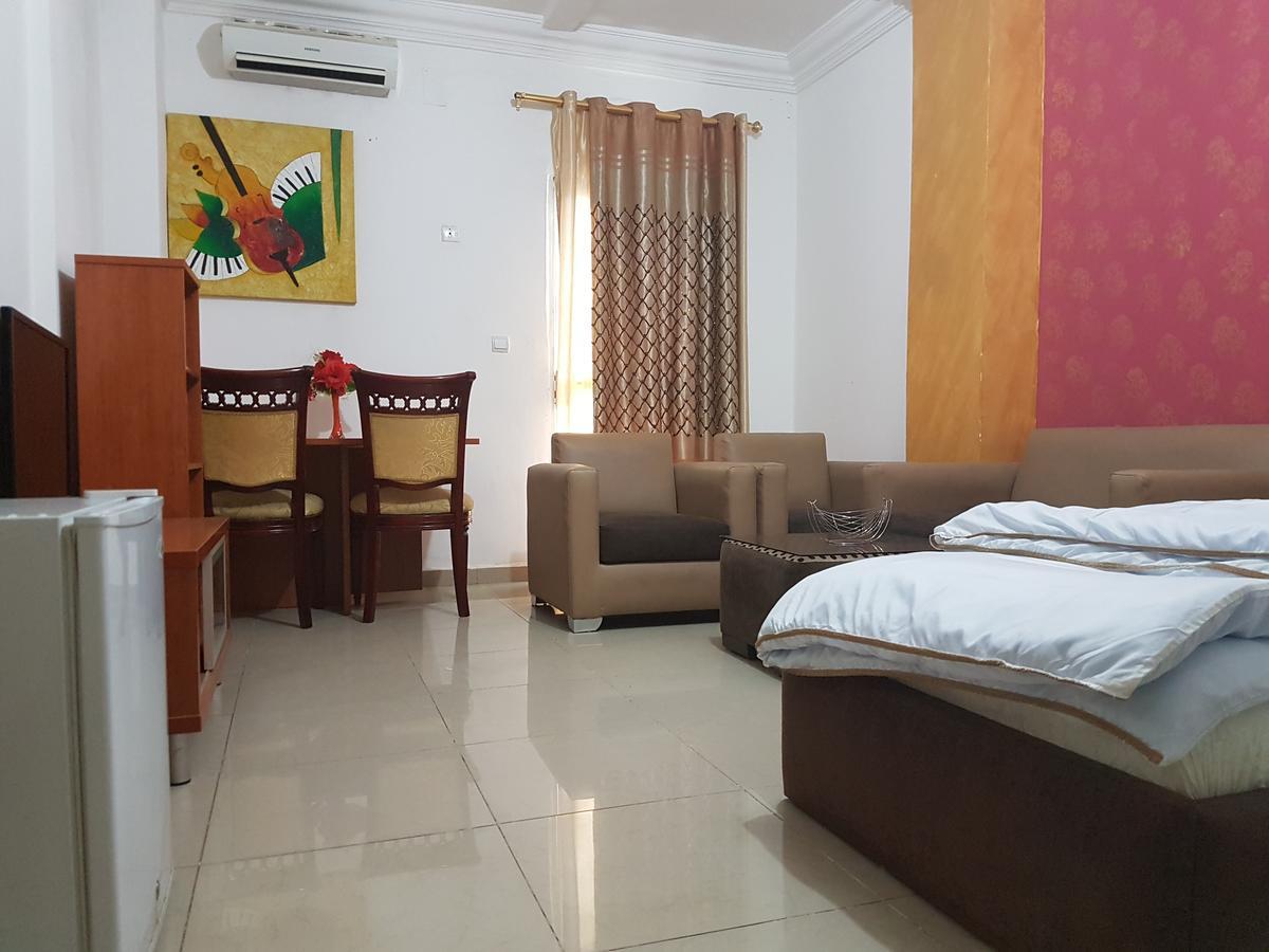 Novo Hotel Brazzaville Exterior foto